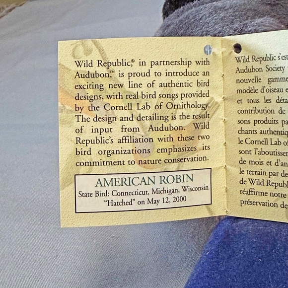 SINGING BIRD, PLAYS REAL BIRD CALLS, AMERICAN ROBIN, 6 L x 4 ½ W x 4 ¾ H INCH - Picture 7 of 16